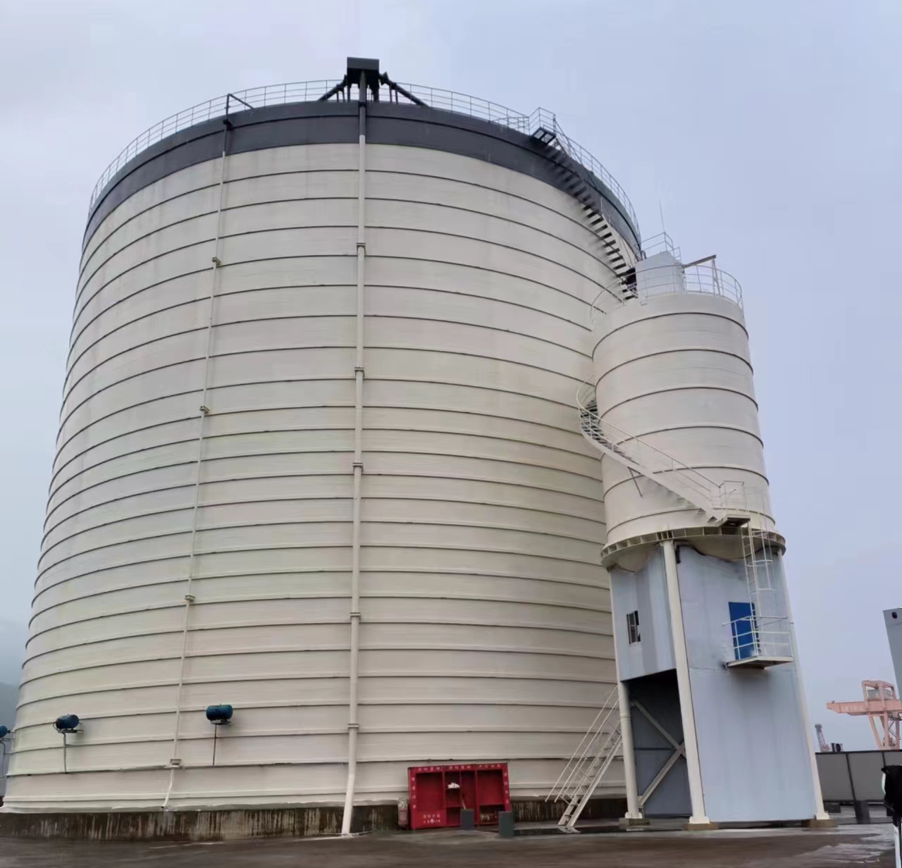 峰峰矿10万吨水泥钢板库